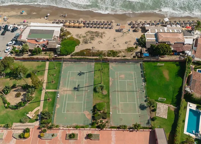 Appartement Beachfront With Terrace, Pool And Tennis Court In Costabella,