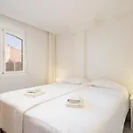 Apartment Beachfront With Terrace, Pool And Tennis Court In Costabella,