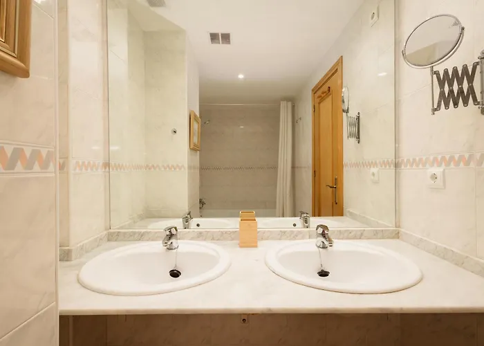 Beachfront With Terrace, Pool And Tennis Court In Costabella,