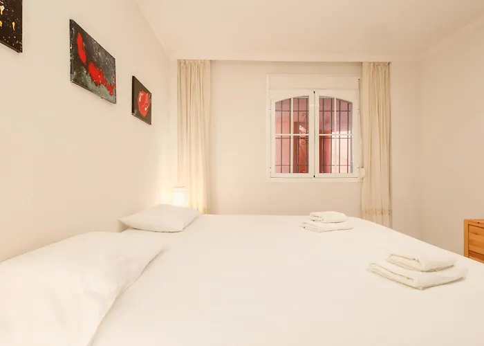 Beachfront With Terrace, Pool And Tennis Court In Costabella,