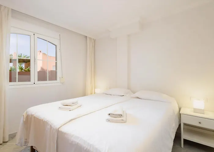 Apartment Beachfront With Terrace, Pool And Tennis Court In Costabella,