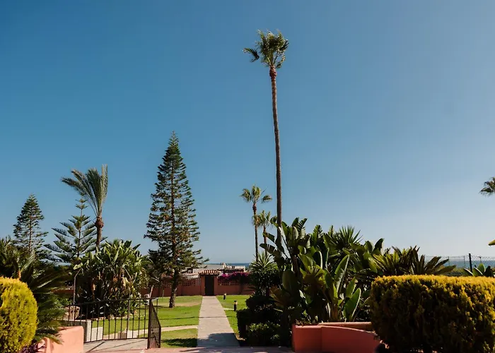 Beachfront With Terrace, Pool And Tennis Court In Costabella, * Marbella