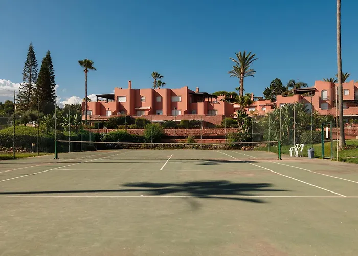 Beachfront With Terrace, Pool And Tennis Court In Costabella, Apartment Marbella